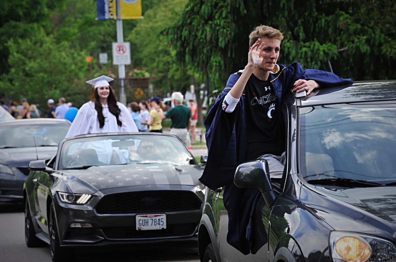 Oakwood community celebrates seniors during parade