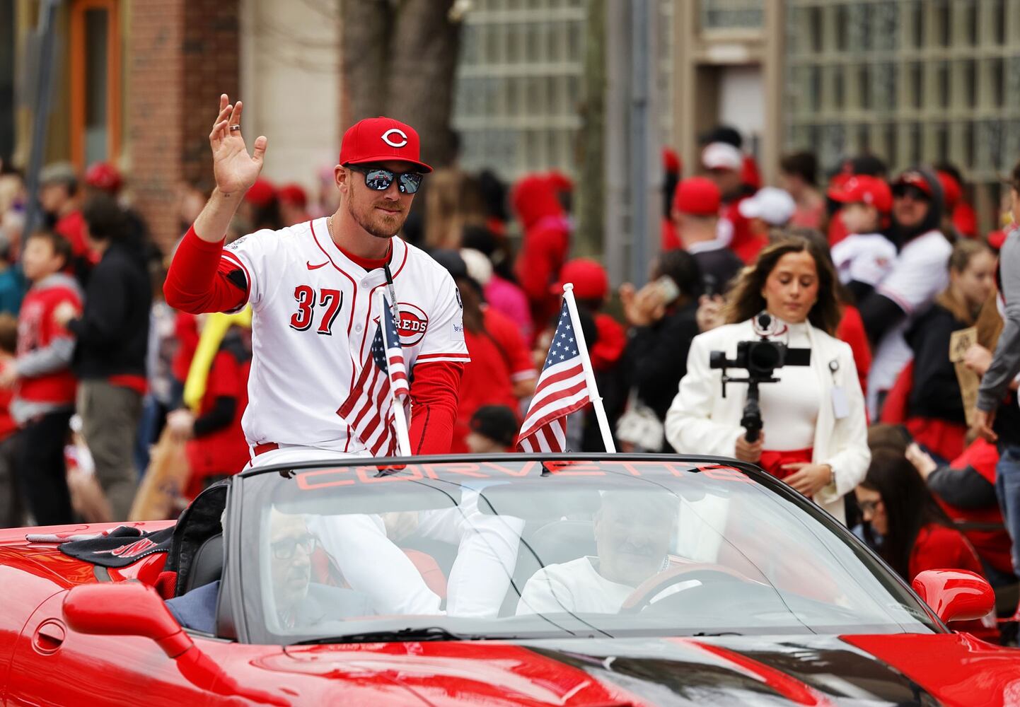 032725 Reds Parade