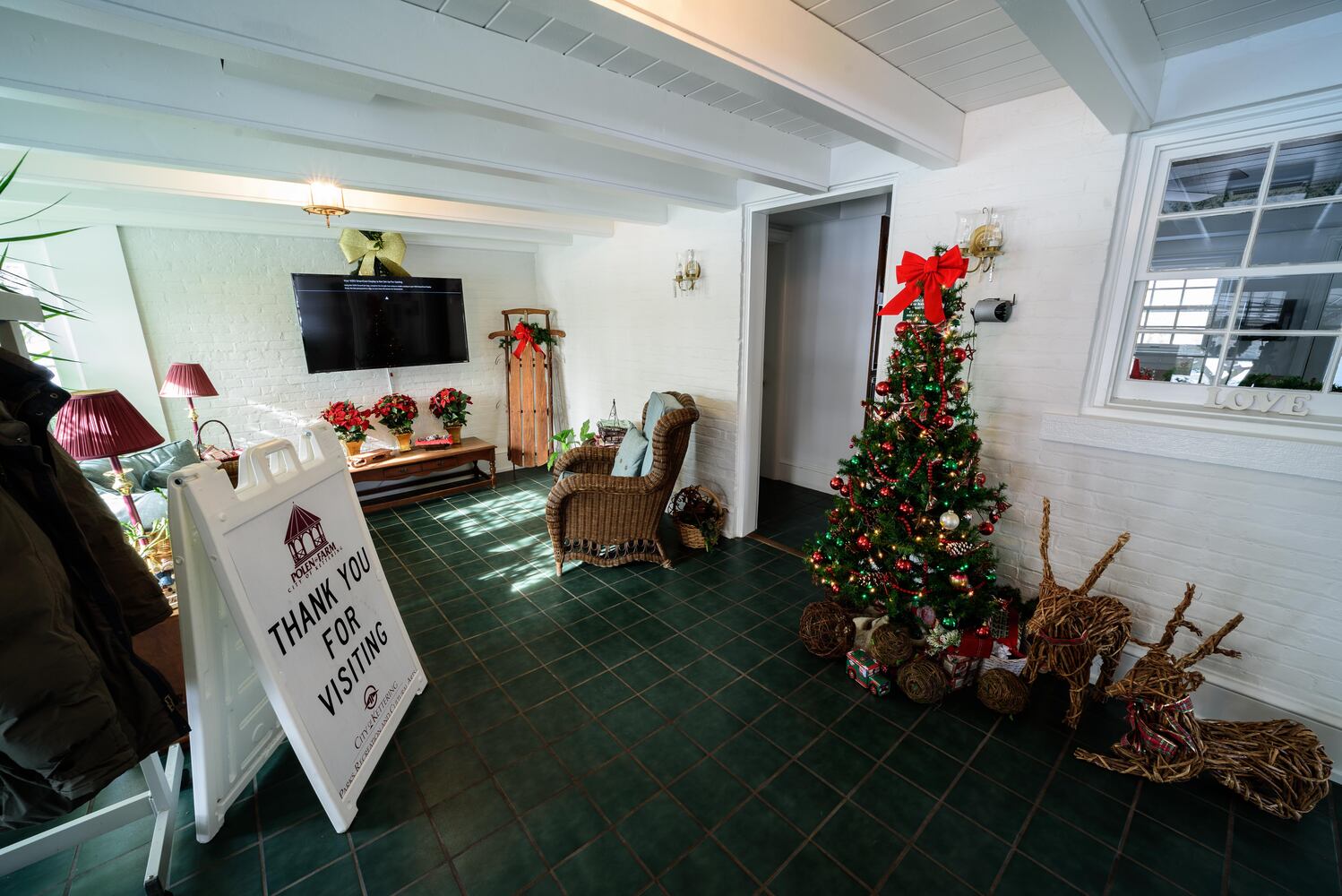 PHOTOS: Polen Farm light up for the holidays will take your breath away