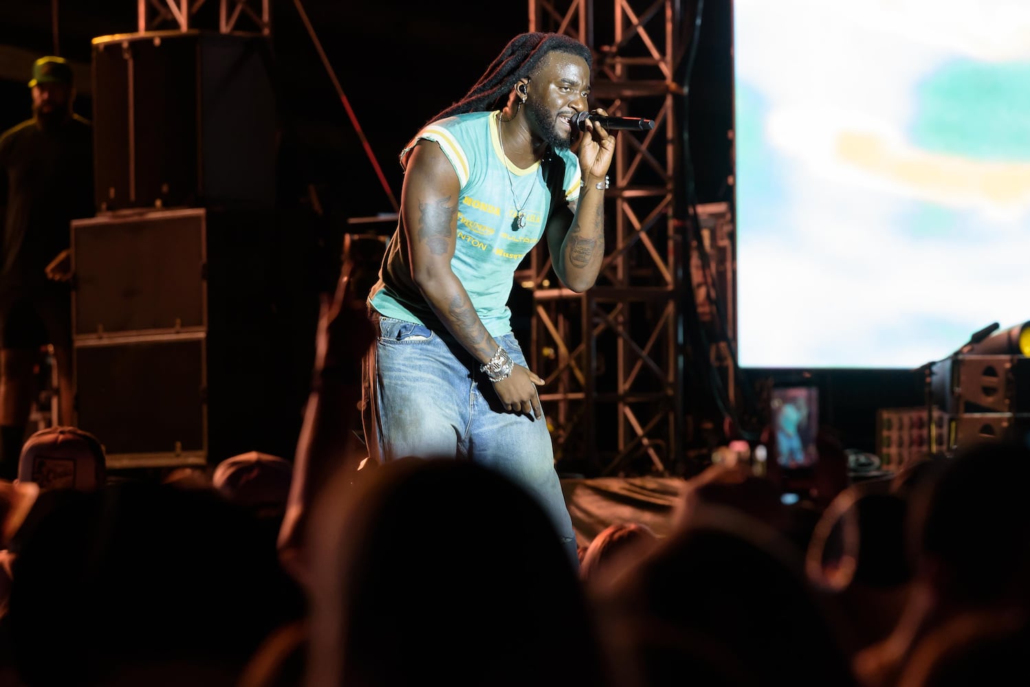 PHOTOS: Carrie Underwood & Shaboozey at the 2025 Voices of America Country Music Fest