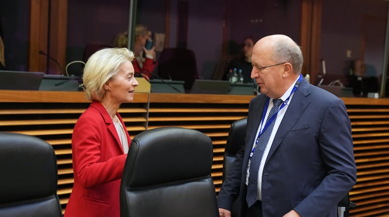 European Commission President Ursula von der Leyen, left, speaks with European Commissioner for Defense and Space Andrius Kubilius during the weekly College of Commissioners meeting at EU headquarters in Brussels, Belgium, Tuesday, Nov. 4, 2025. (AP Photo/Virginia Mayo)
