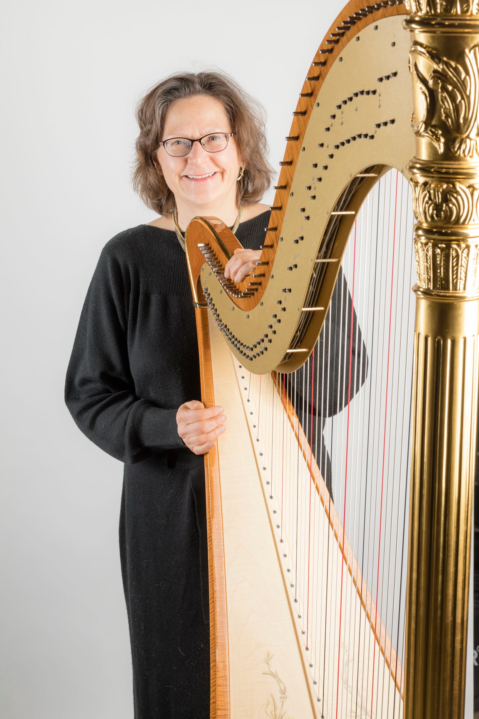 Dayton Performing Arts Alliance’s EDGE concert series presents harpist Leslie Stratton and the other members of the String & Harp Quartet at Emporium Wines & Underdog Café in Yellow Springs on Saturday, Jan. 13. CONTRIBUTED