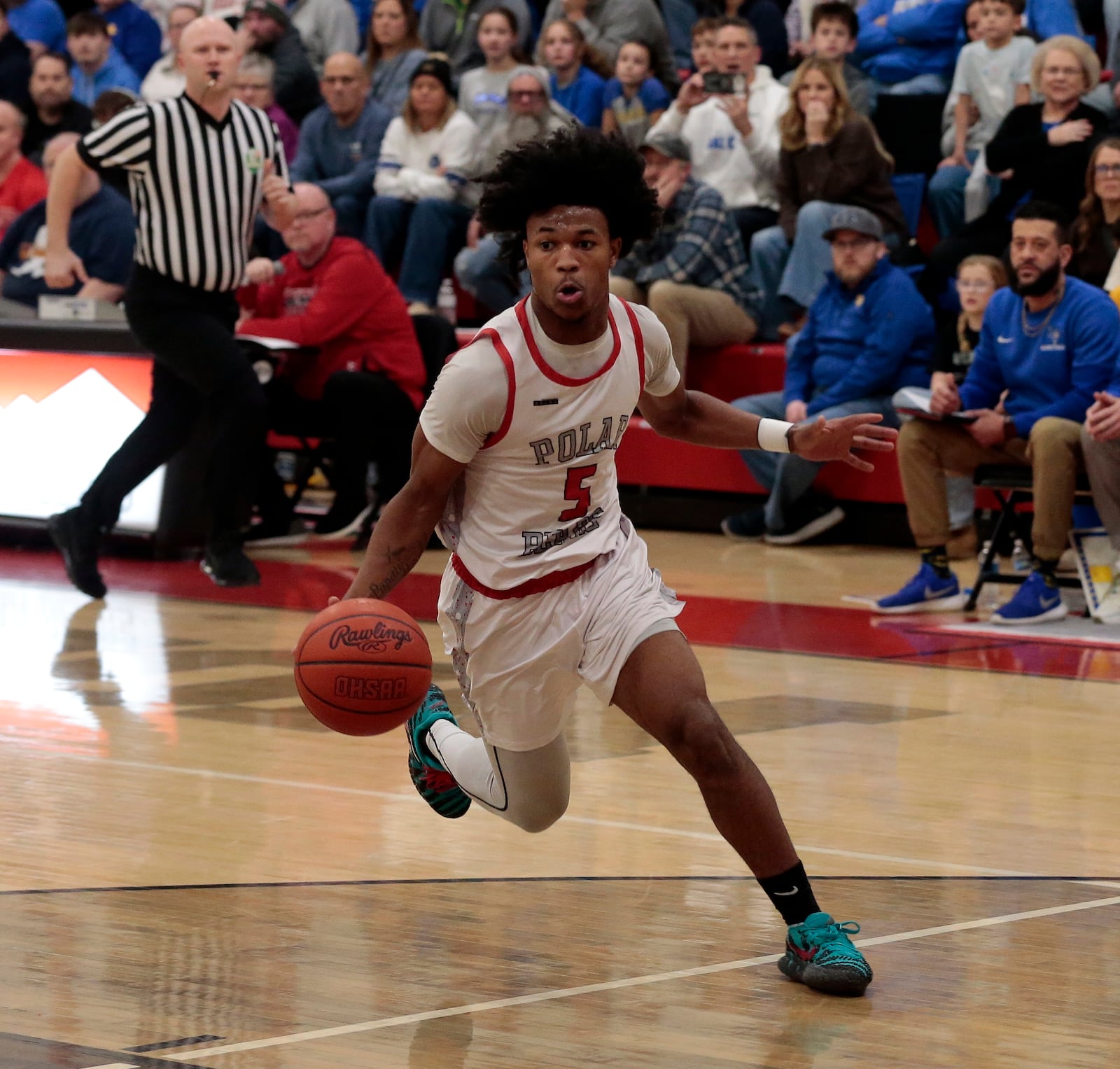 Northridge's Trevon Rowe finds space to drive to the basket. Northridge defeated Lehman Catholic 86-47 on Friday, Jan. 16, 2026.. STEVEN WRIGHT / STAFF