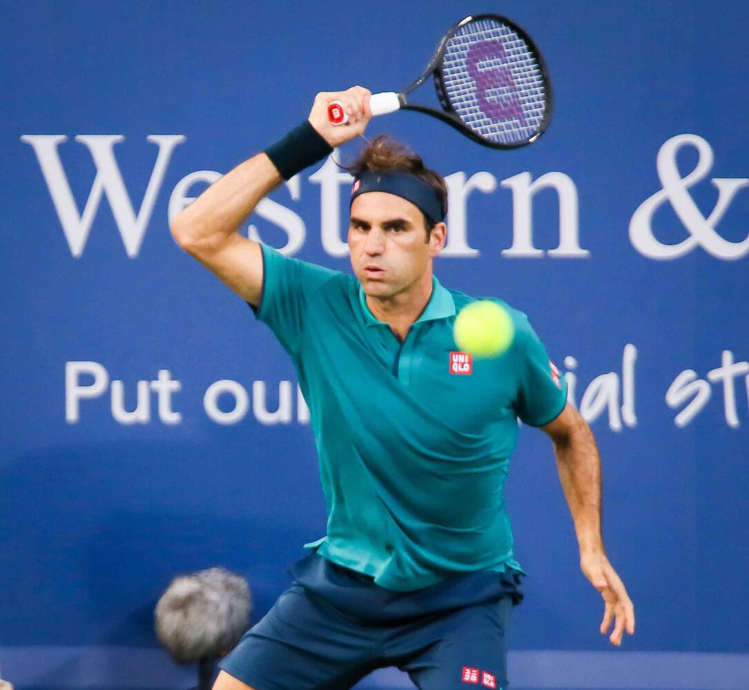 PHOTOS Roger Federer continues winning ways in Cincy