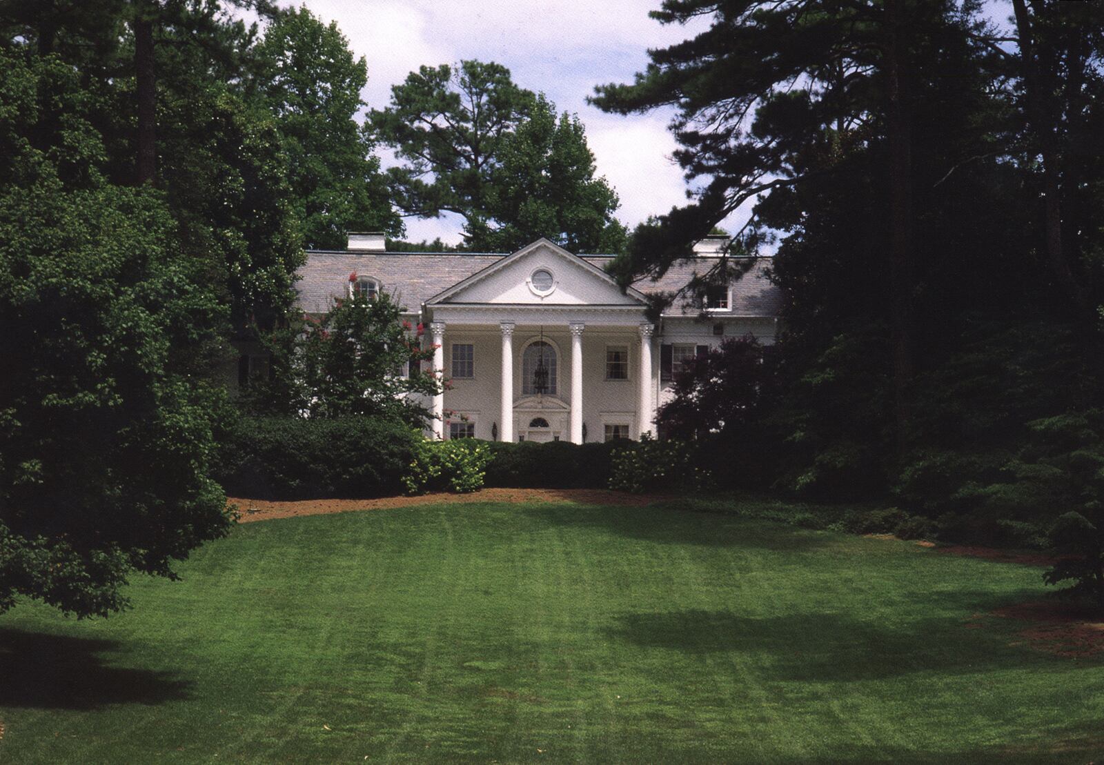 The Nunnally House (also known as the Peninsula House or Arnold House) won awards for the restoration that came after a fire in 2000.