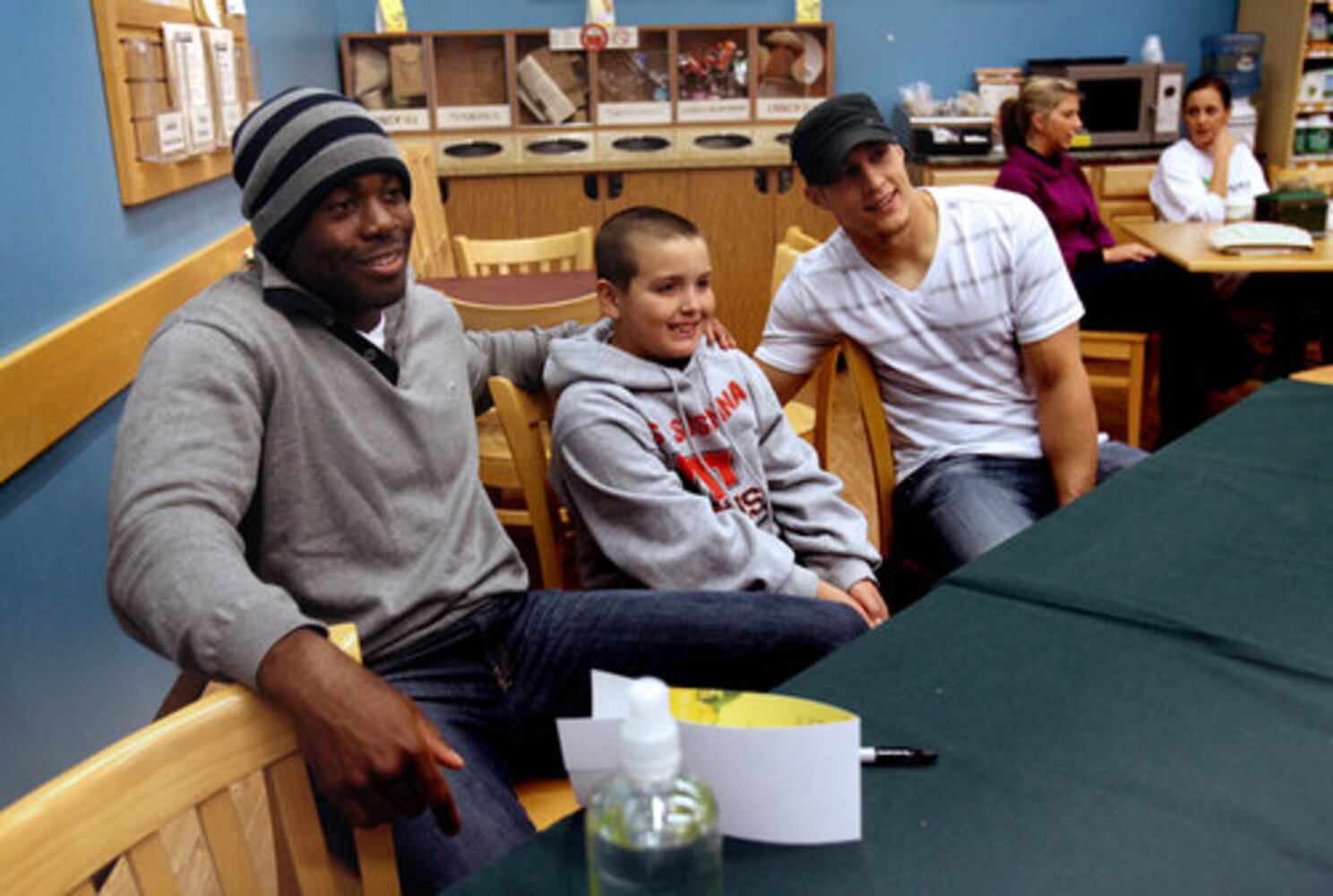 Bengals sign autographs for charity