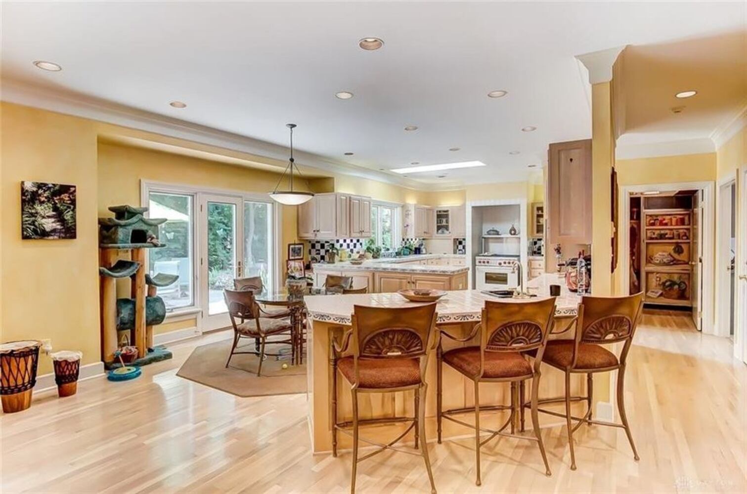 PHOTOS: Luxury Kettering home listed has pool, amazing closets