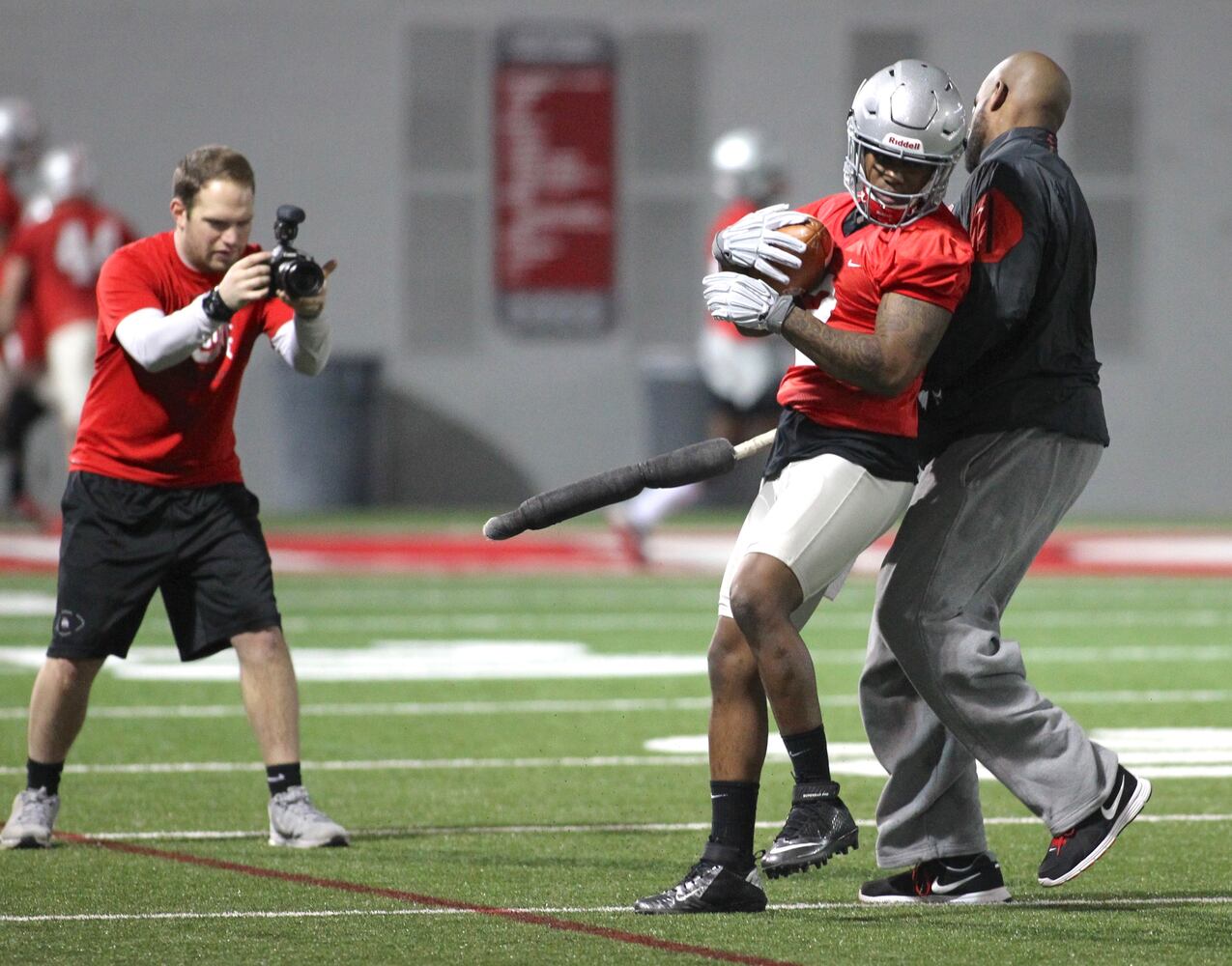 Ohio State Buckeyes begin spring practice