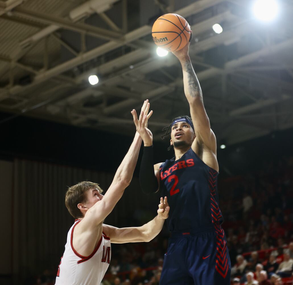 Dayton vs. Davidson