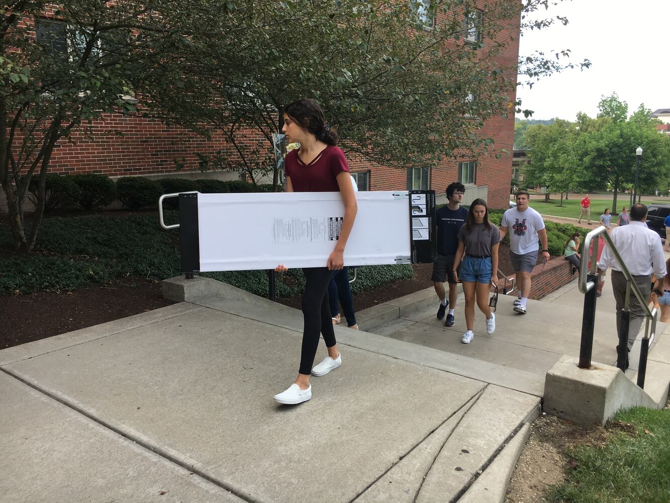 PHOTOS: More than 2K freshmen arrive at UD