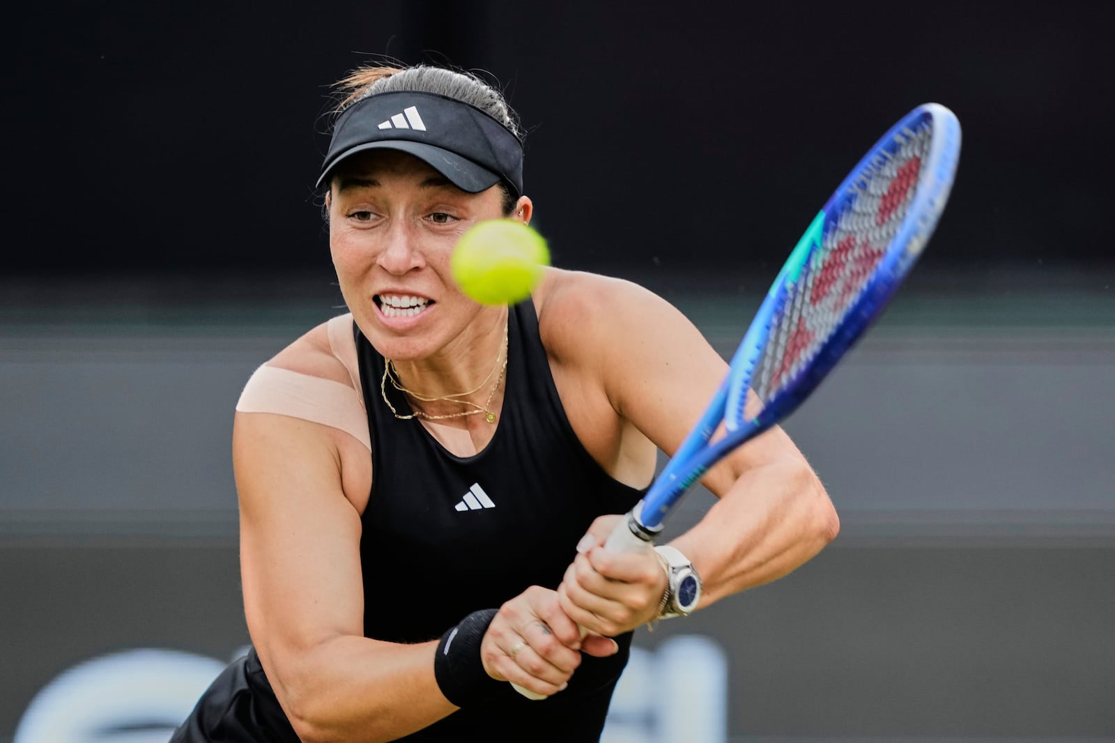 US Jessica Pegula hits a backhand against Czech Republic's Linda Noskova in their semifinal match at the WTA tennis tournament in Bad Homburg, Germany, Friday, June 27, 2025. (AP Photo/Michael Probst)