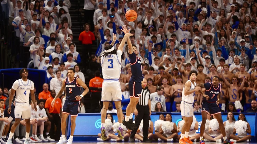Trey Green, of Saint Louis, shoots against Dayton on Friday, Jan. 30, 2026, at Chaifetz Arena in St. Louis, Mo. David Jablonski/Staff