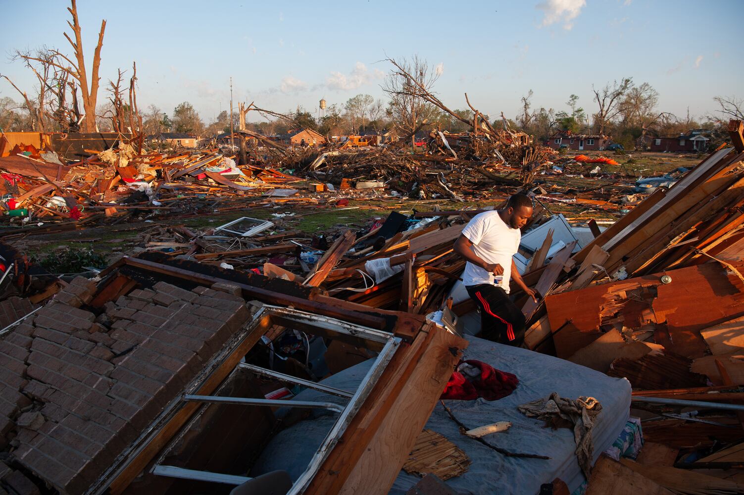 Extensive storm damage in Rolling Fork, Miss., where witnesses said the main commercial strip had been devastated and the National Weather Service confirmed that a tornado had touched down, on March 25, 2023. (Rory Doyle /The New York Times)