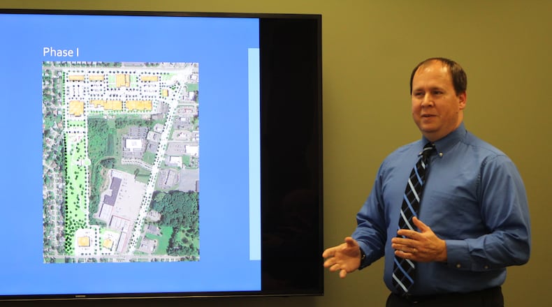 Huber Heights Assistant City Manager Scott Falkowski discusses Brandt Pike corridor plans. CORNELIUS FROLIK / STAFF