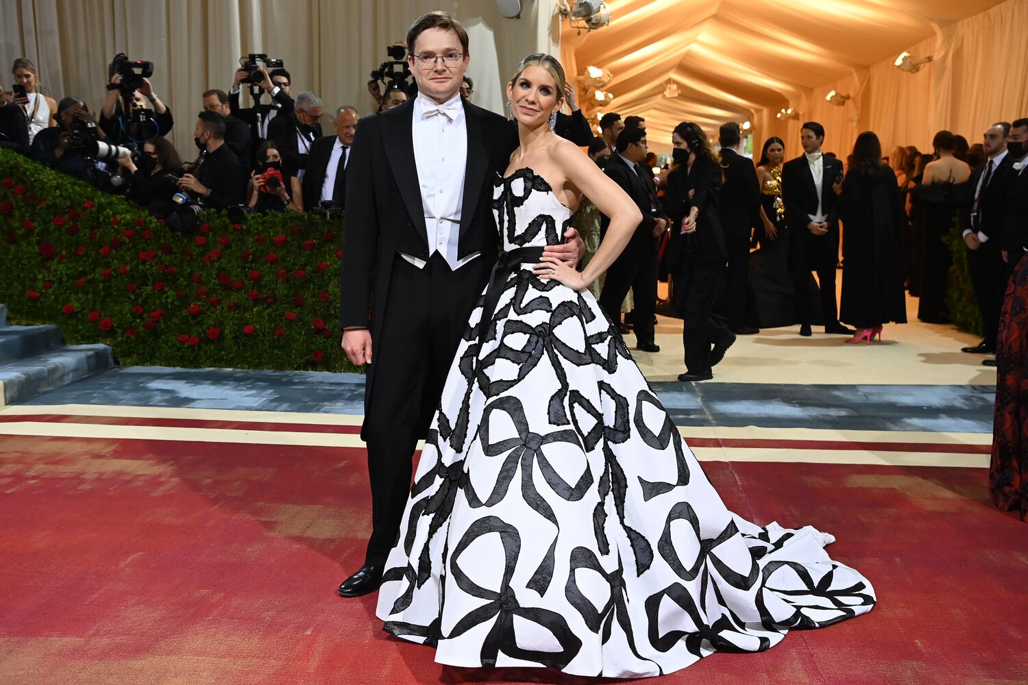 PHOTOS: Met Gala's red carpet fashions, image size:1500x1000