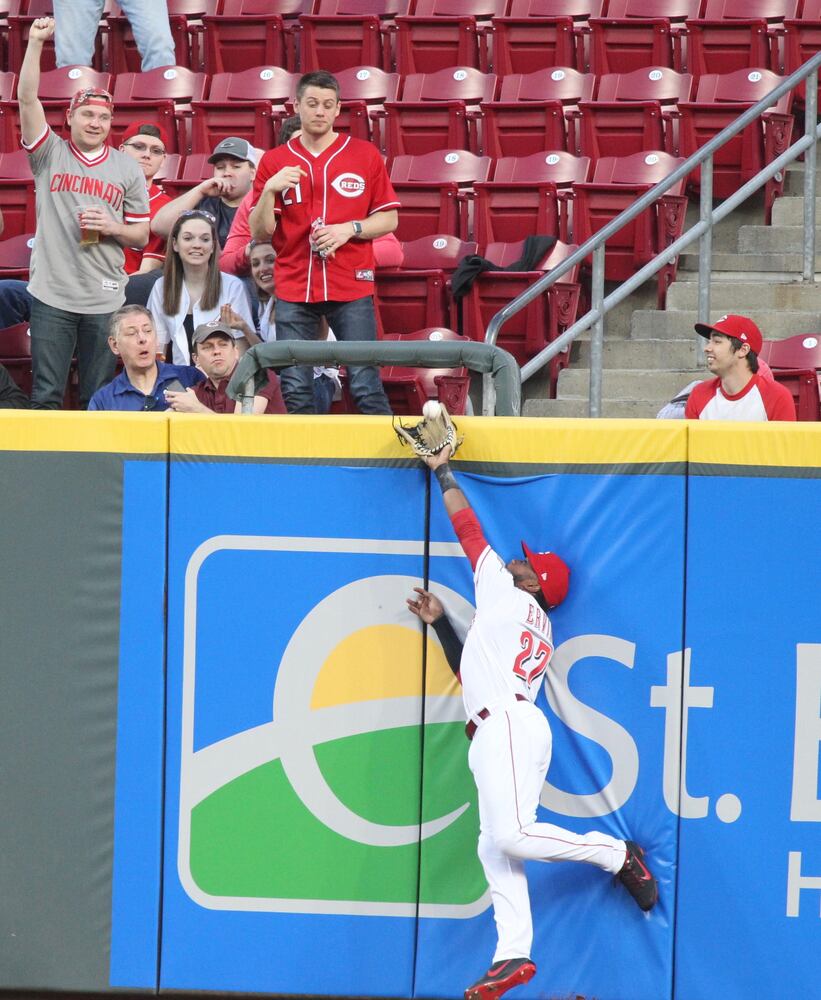 Photos: Reds vs. Cardinals (April 12)