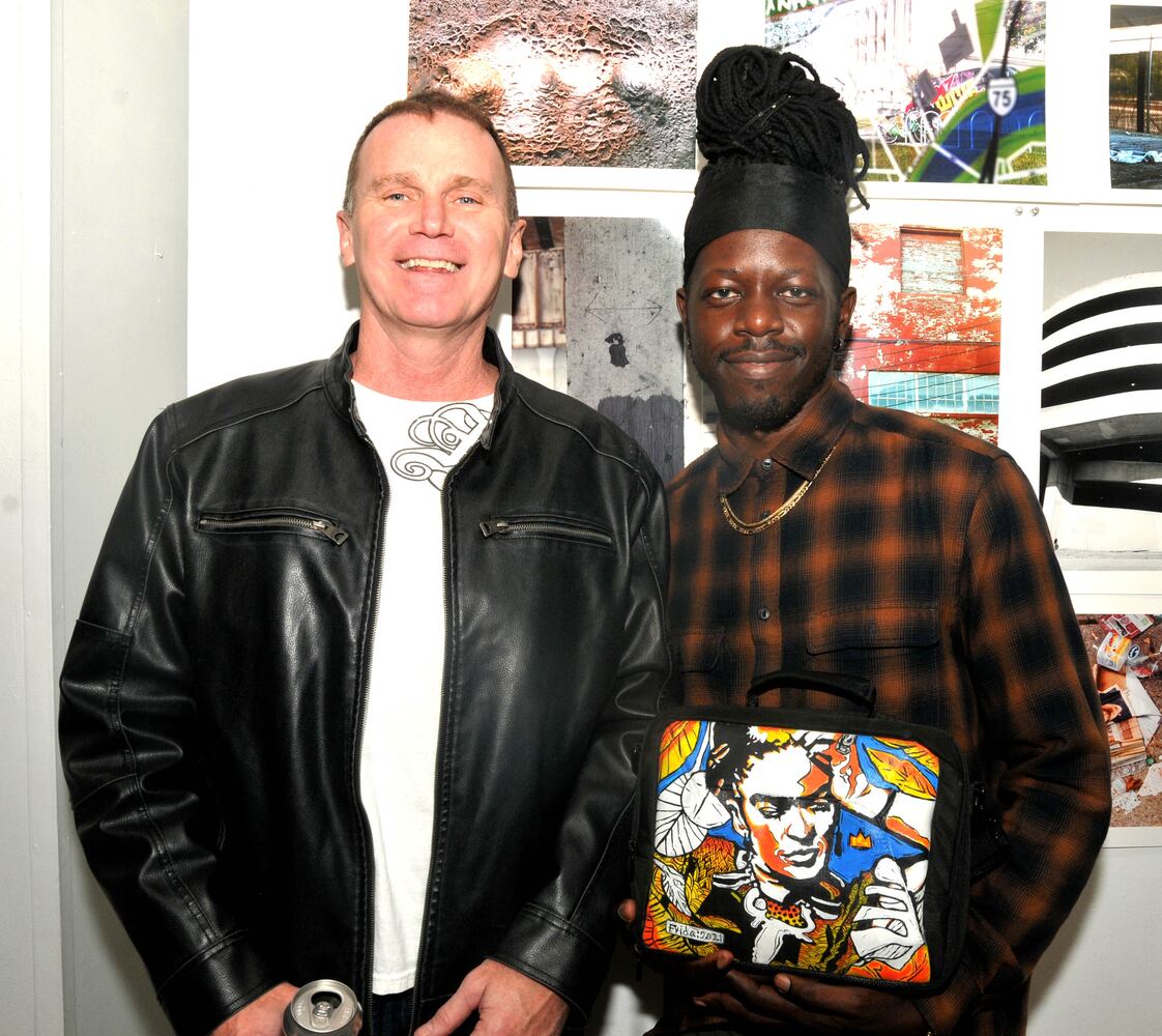 Did we spot you at K12 Gallery and TEJAS's "Art Off 2022"?