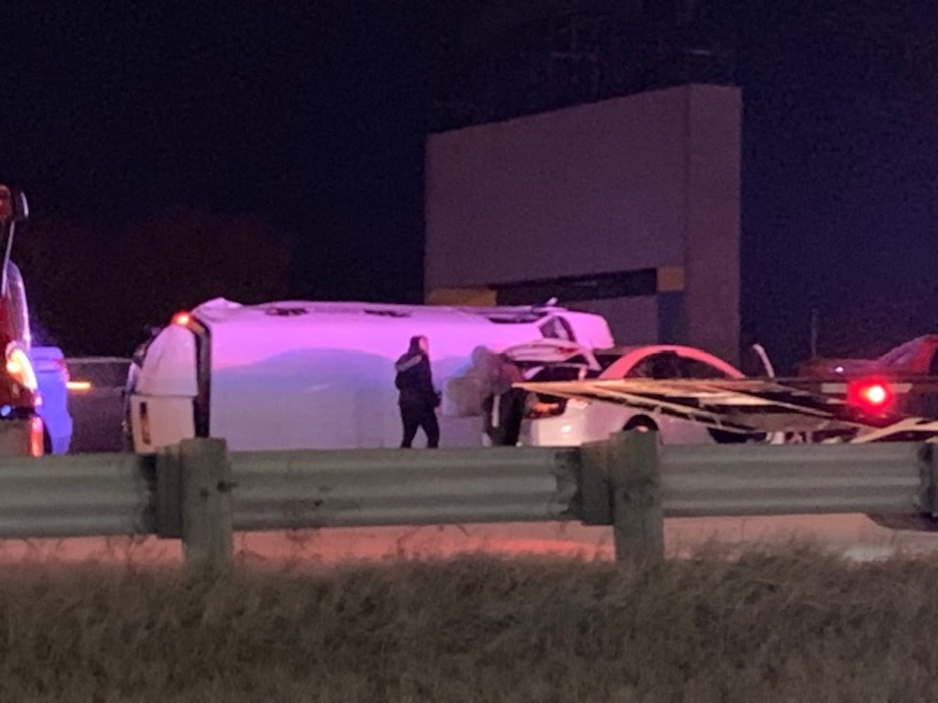 Multi-vehicle crash shuts down I-75 N at Stanley Ave. in Dayton