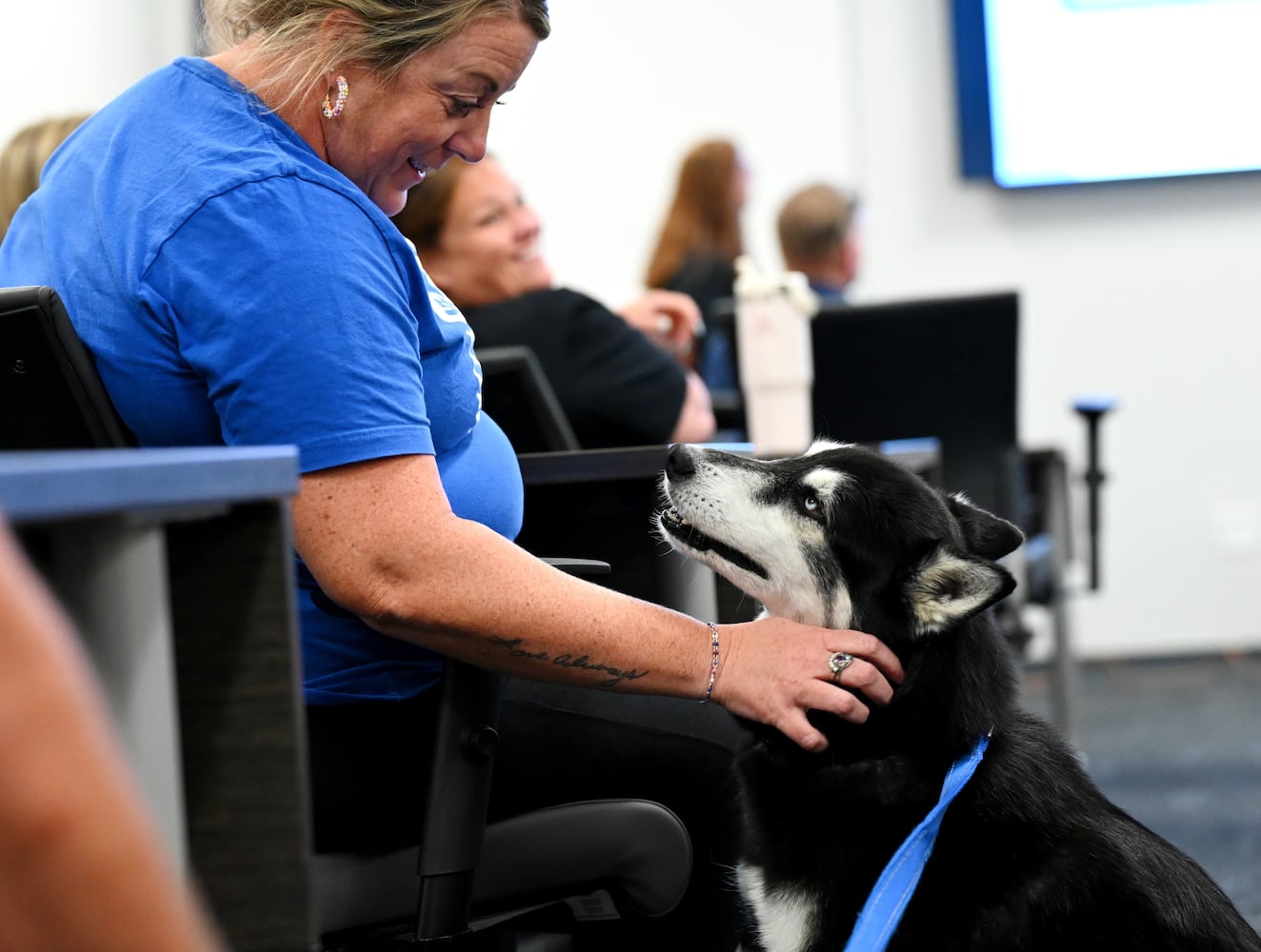 Hamilton City Schools therapy dog