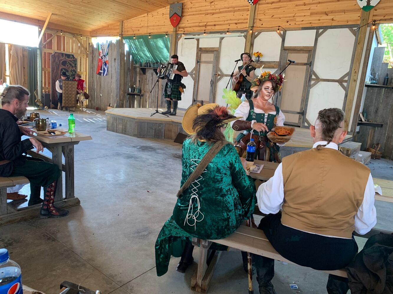 PHOTOS: Scenes from a Royal Feast at Ohio Renaissance Festival