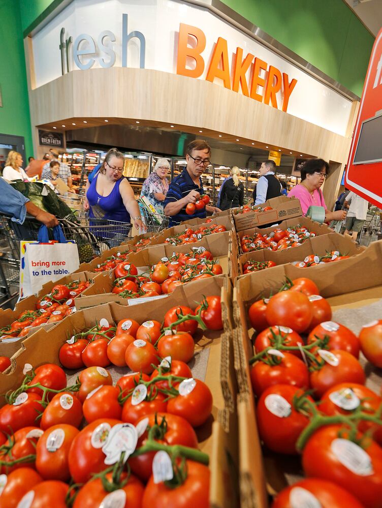 Lidl grocery store chains opens U.S. locations