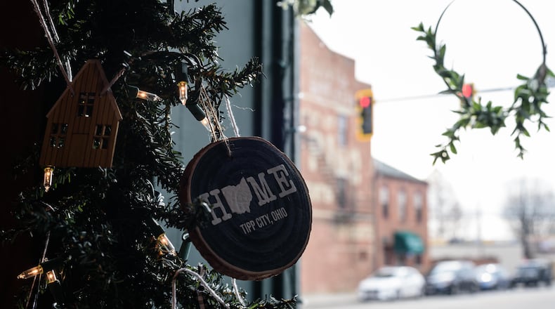A Yuletide Winter's Gathering in Downtown Tipp City. TOM GILLIAM/CONTRIBUTING PHOTOGRAPHER