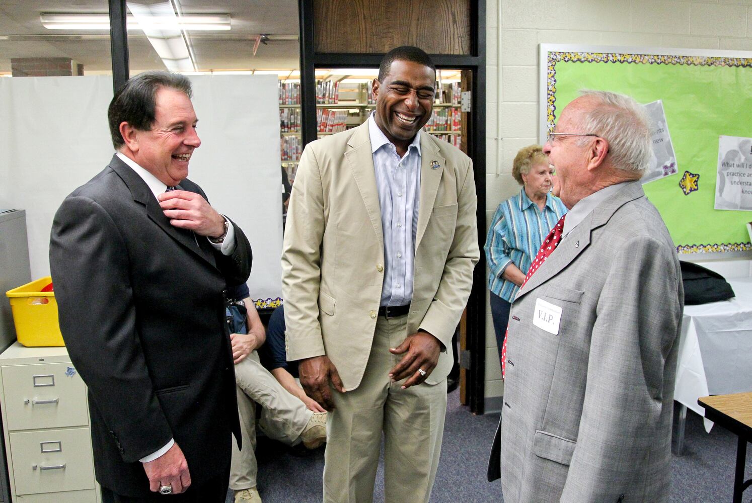 Cris Carter Middletown visit