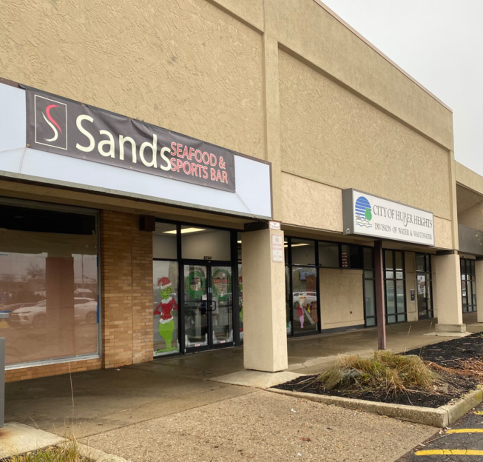 A new sports bar with seafood could be coming soon to the Huber Center just off of Brandt Pike in Huber Heights.