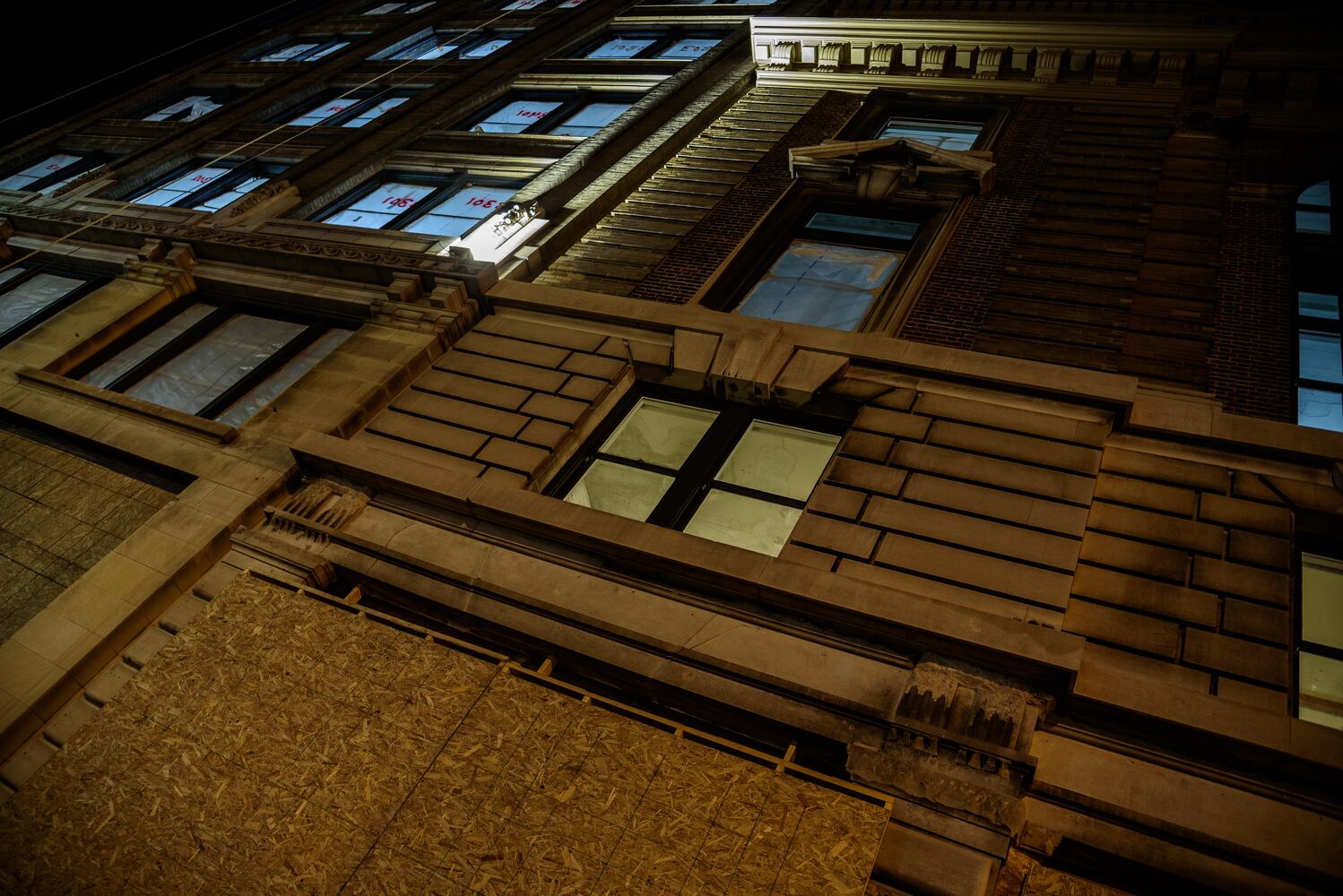 Dayton Arcade illuminated