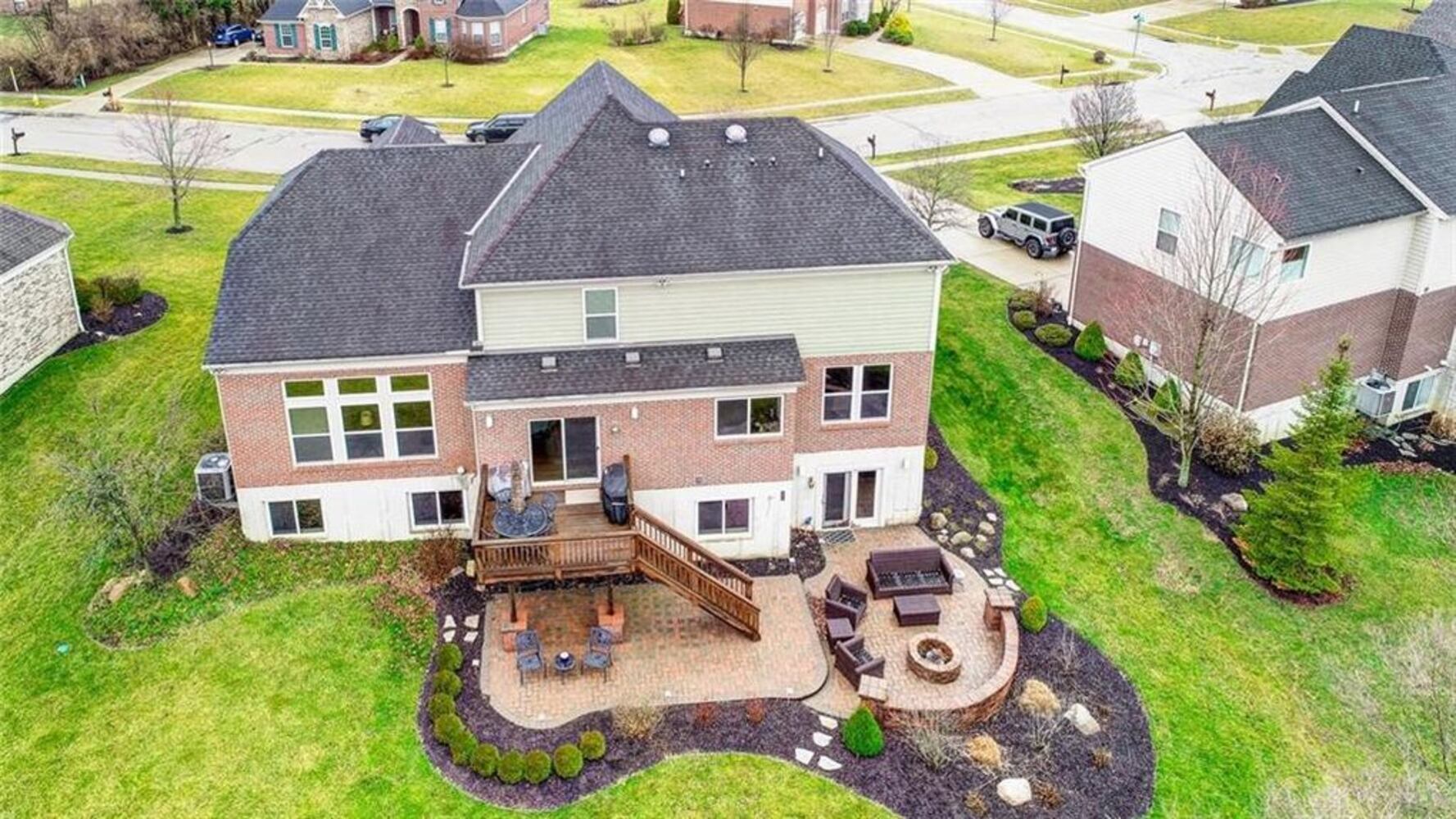 PHOTOS: Centerville luxury home listed on market