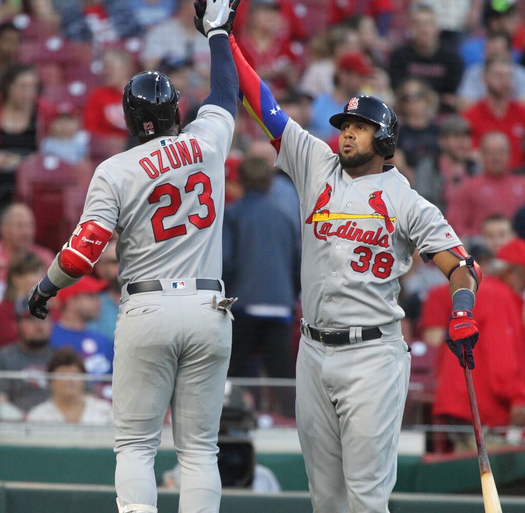 Photos: Reds vs. Cardinals (April 12)