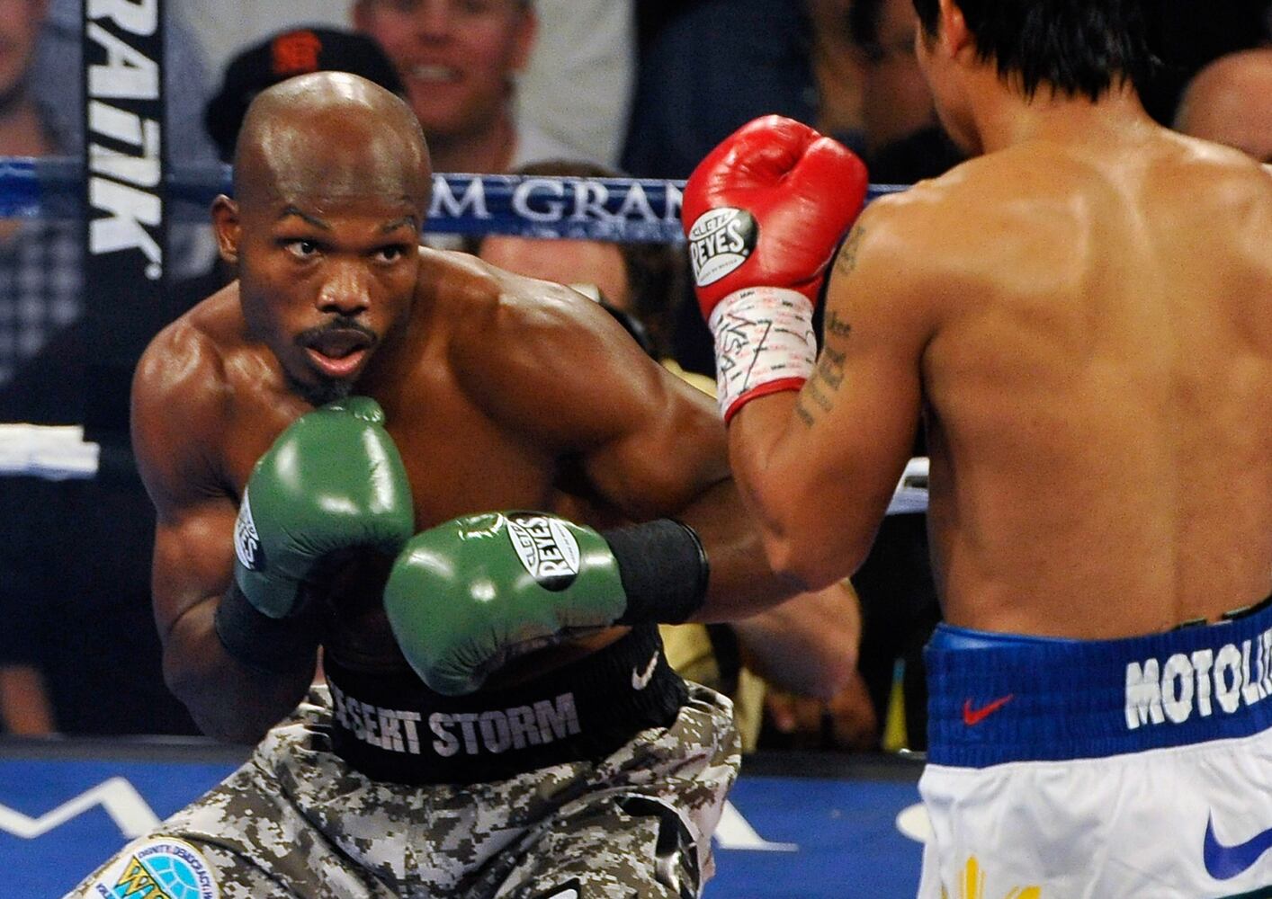 Fight for WBO welterweight title