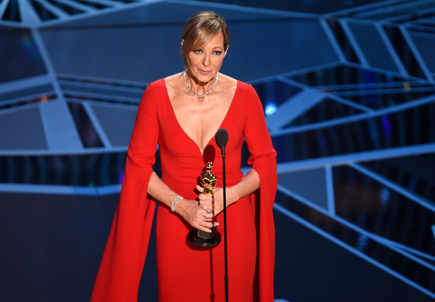 PHOTOS: Allison Janney’s Red Carpet night at the Oscars