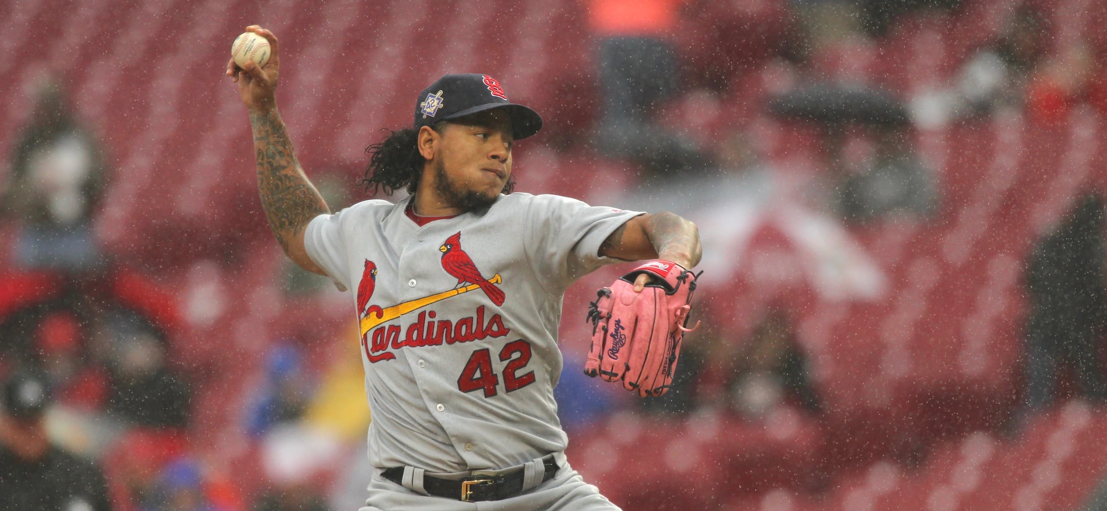 Photos: Reds vs. Cardinals (April 15)