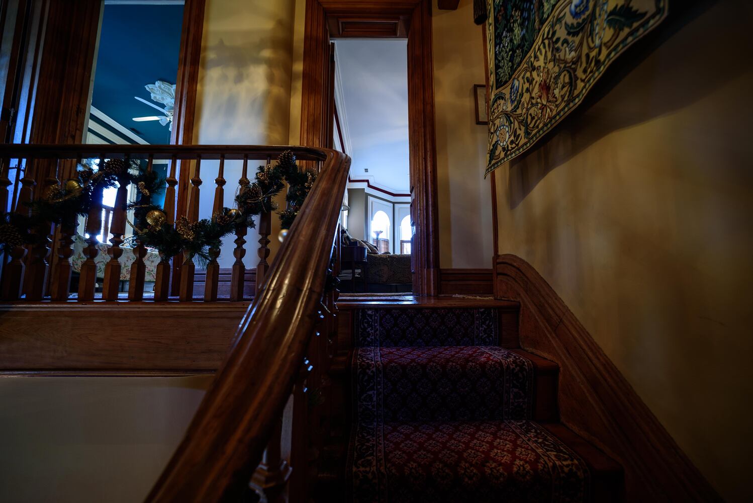 PHOTOS: The Oregon Historic District’s Virtual Grand Holiday Tour of Homes