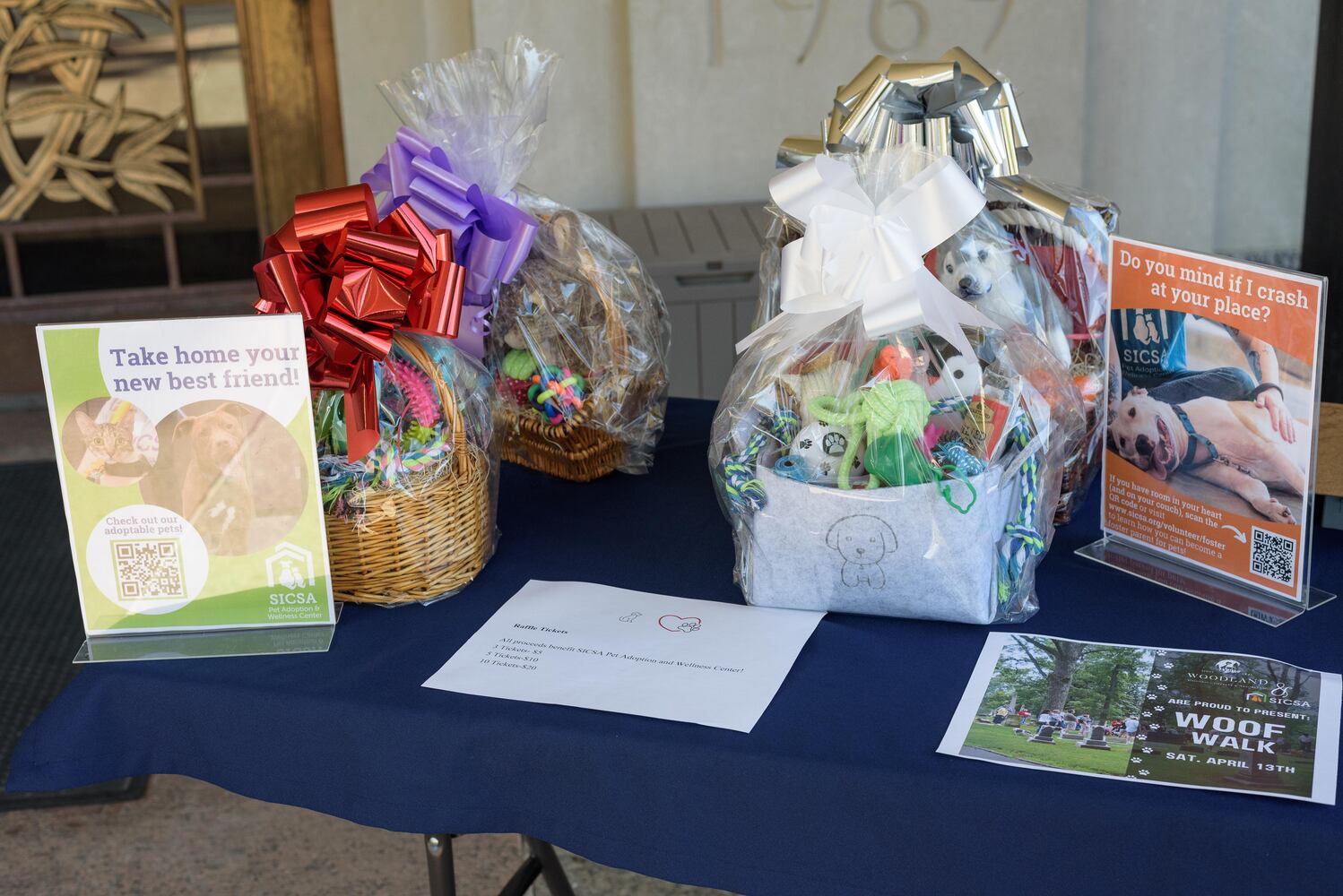 PHOTOS: Woof Walk at Woodland Cemetery & Arboretum