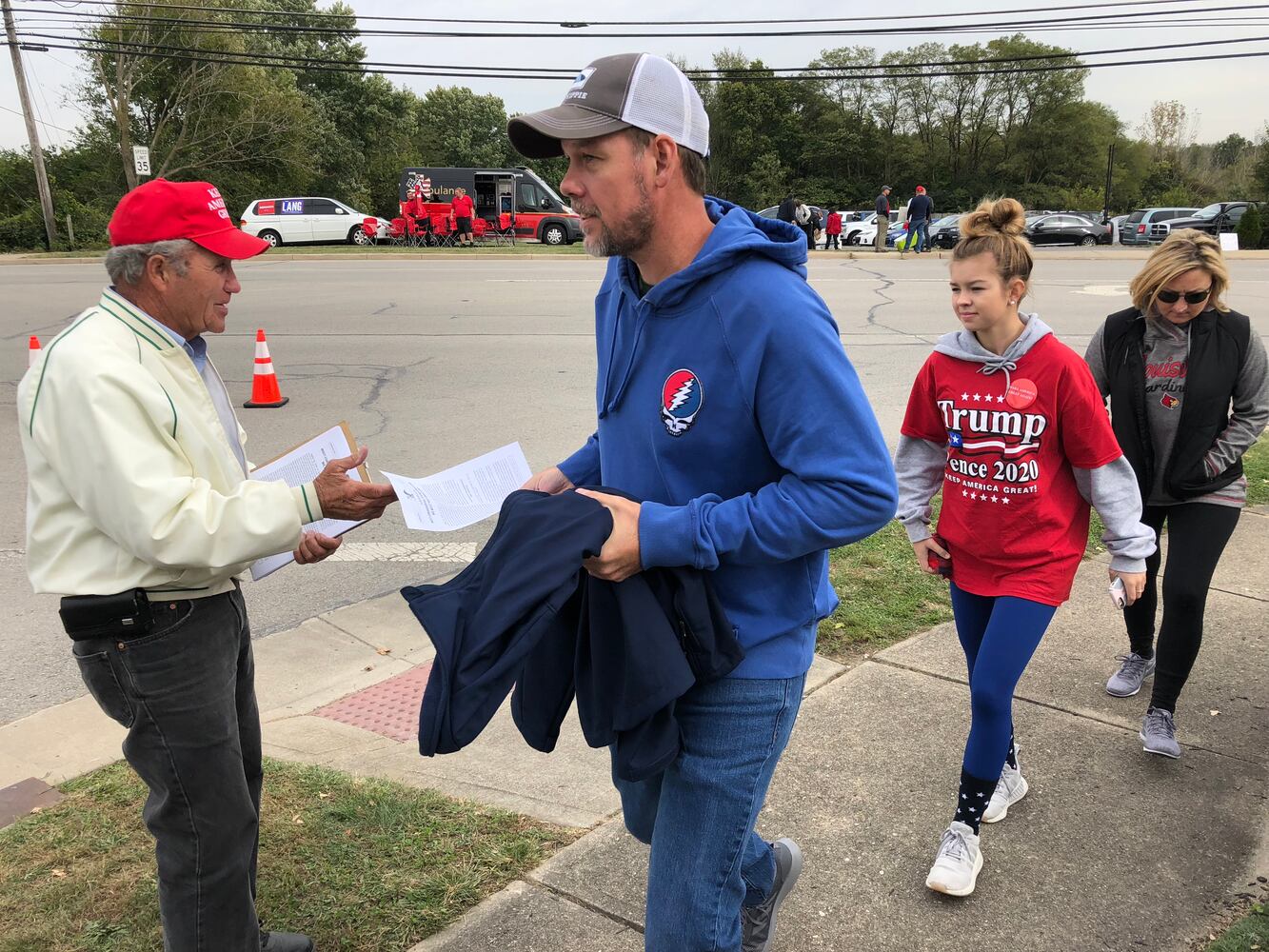 Lines form for tonight’s Trump rally in Warren County