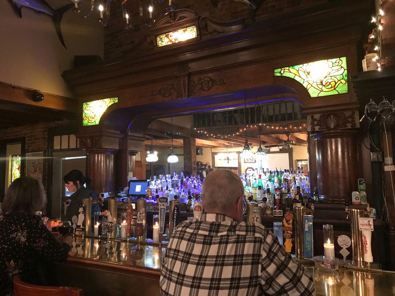 The Florentine Restaurant serves steaks, fish and chops.