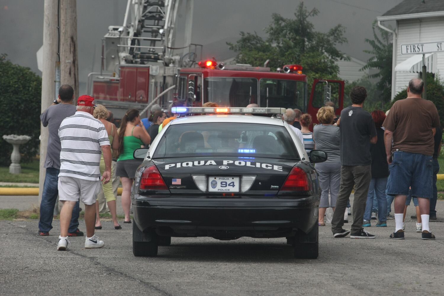 Blaze engulfs old Piqua Ice Plant building