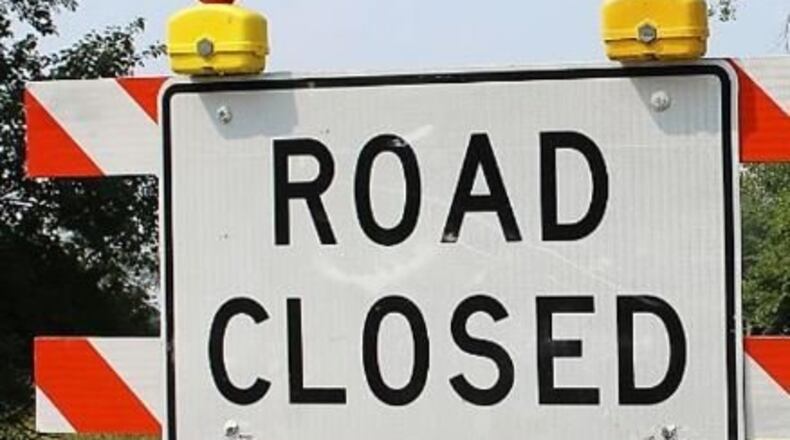 A gas leak on Fourth Avenue in Springfield Twp. resulted in roads being closed Monday morning.