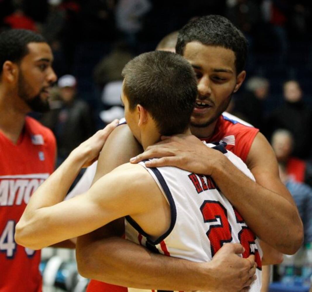 Dayton beats Ole Miss at buzzer