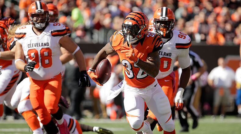 CINCINNATI, OH - OCTOBER 23: Jeremy Hill #32 of the Cincinnati Bengals carries the ball during the first quarter of the game against the Cleveland Browns at Paul Brown Stadium on October 23, 2016 in Cincinnati, Ohio. (Photo by Andy Lyons/Getty Images)