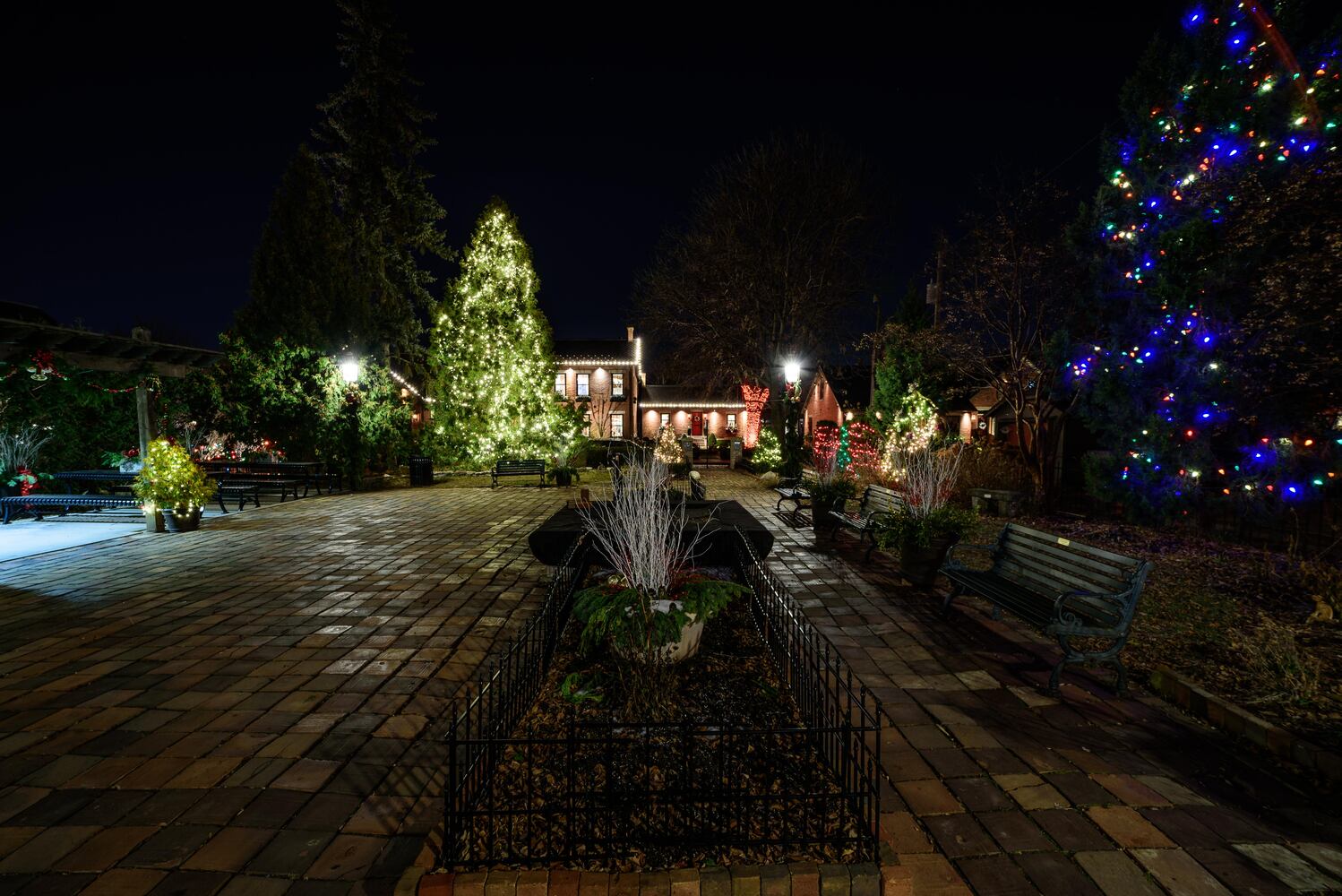 PHOTOS: Take a look at Columbus’ historic German Village all decked out for the holidays
