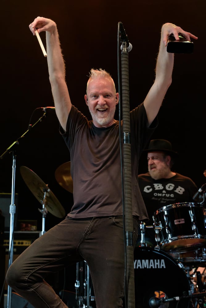 PHOTOS: Blues Traveler, Gin Blossoms & Spin Doctors perform at Rose Music Center