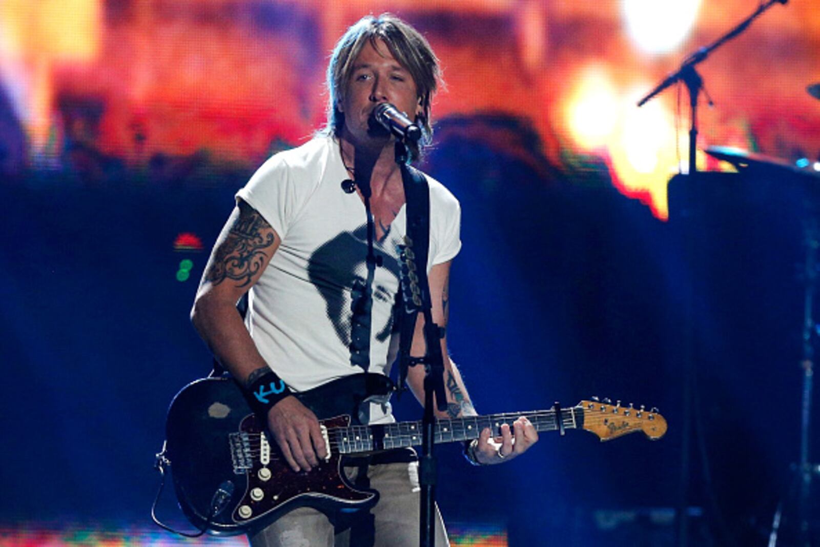 AUSTIN, TX - APRIL 30:  Singer Keith Urban performs onstage during the 2016 iHeartCountry Festival at The Frank Erwin Center on April 30, 2016 in Austin, Texas.  (Photo by Bob Levey/Getty Images for iHeartMedia)