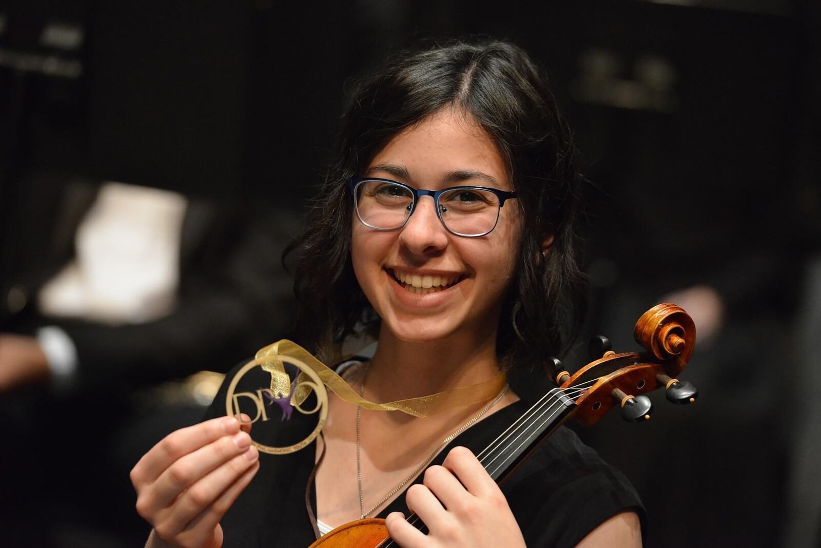 Schutte playing the viola in the Dayton Philharmonic Youth Orchestra during her senior year in high school in 2021.