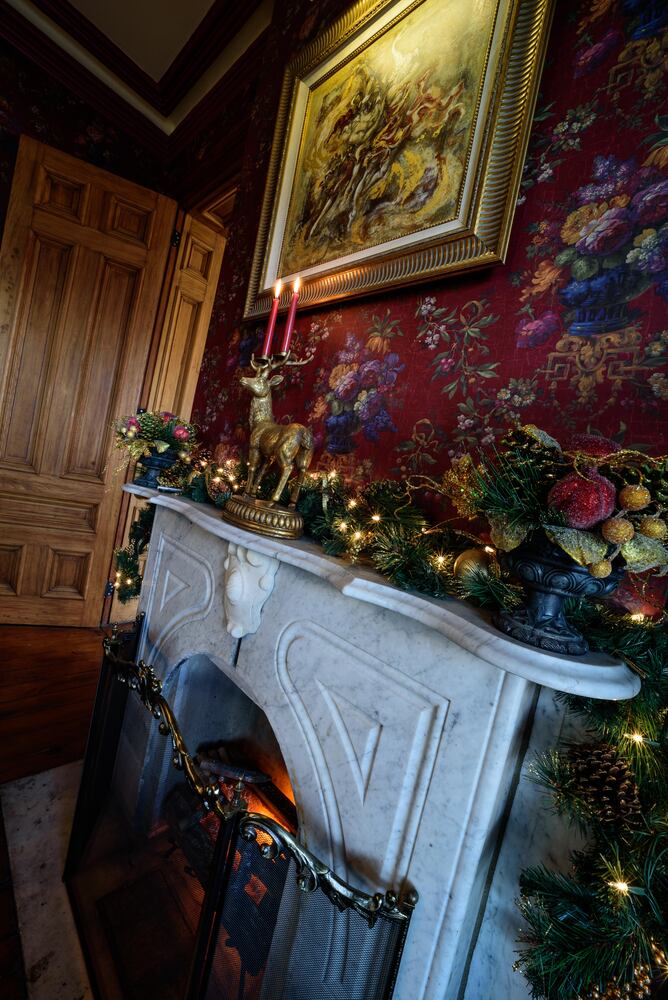 PHOTOS: The Oregon Historic District’s Virtual Grand Holiday Tour of Homes