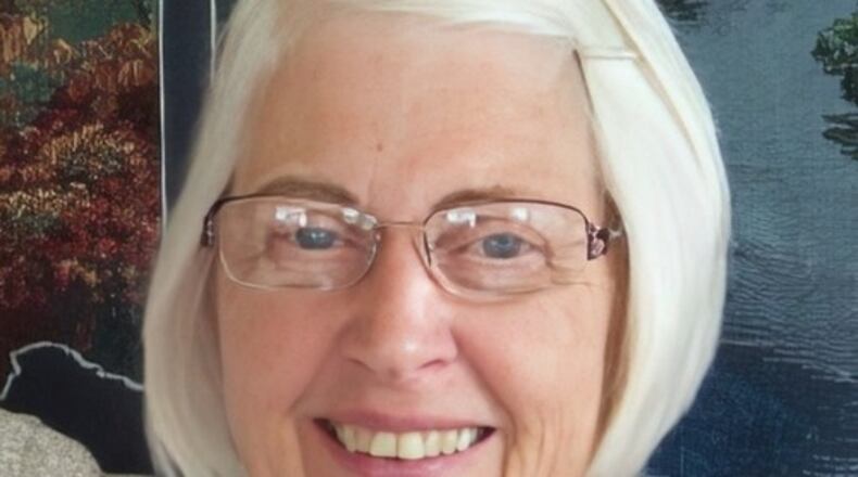 Photo of Elizabeth Knapp