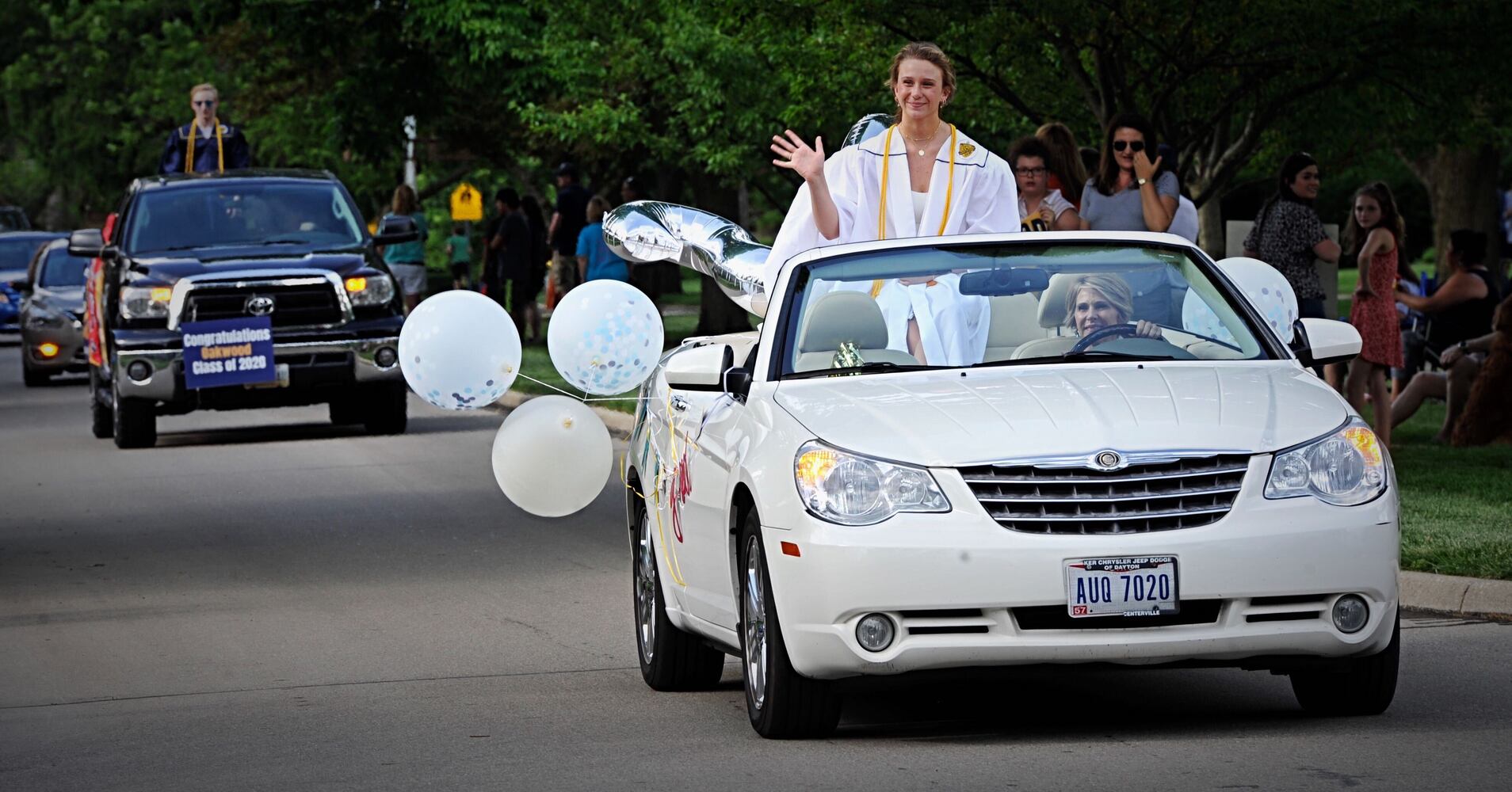 Oakwood community celebrates seniors during parade