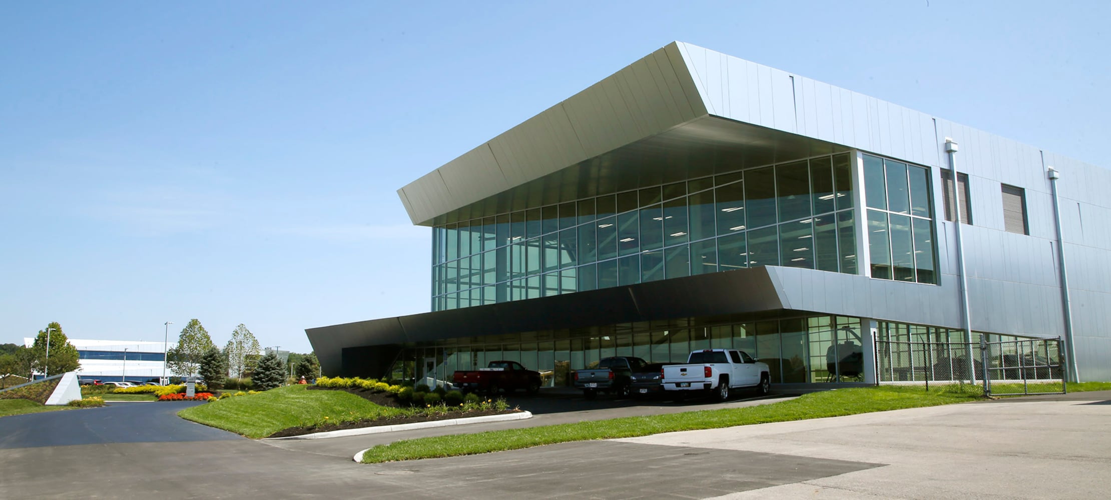 New eye-popping hangar at Dayton-Wright Brothers Airport